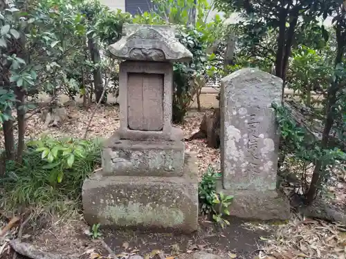 八幡神社（岡発戸）の末社