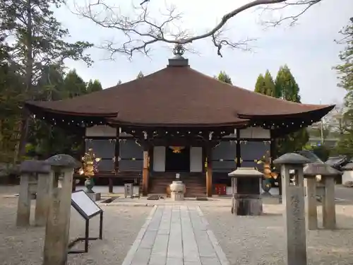 仁和寺の本殿