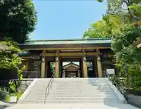 東郷神社の山門・神門