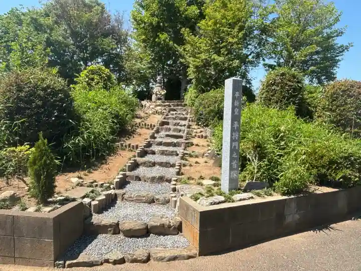 浄誓寺の{uncategorized: "未分類", other: "その他", undefined: "問題あり", building: "その他建物", grave: "お墓", sacred_gate: "鳥居", guardian: "狛犬", statue: "像", buddha: "仏像", history: "歴史", nature: "自然", garden: "庭園", animal: "動物", pagoda: "塔", temizu: "手水舎", mountain_gate: "山門・神門", sanctuary: "本殿・本堂", subordinate: "末社・摂社", art: "芸術", scenery: "景色", jizo: "地蔵", ema: "絵馬", goshuin: "御朱印", omikuji: "おみくじ", items: "授与品その他", amulet: "お守り", goshuincho: "御朱印帳", eats: "食事", festival: "お祭り", votive_dance: "神楽", shichigosan: "七五三参", wedding: "結婚式", experience: "体験その他", initially: "初詣", around: "周辺", anti_infection: "感染症対策"}