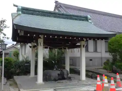 白鳥神社の手水