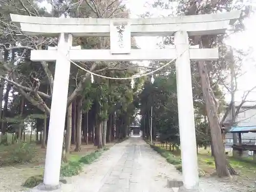 女體神社の鳥居