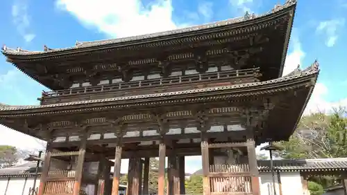 仁和寺の山門