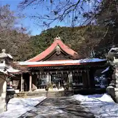 霊山神社の本殿