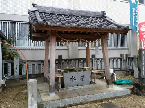 橿森神社の手水