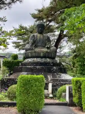 甲斐善光寺の{uncategorized: "未分類", other: "その他", undefined: "問題あり", building: "その他建物", grave: "お墓", sacred_gate: "鳥居", guardian: "狛犬", statue: "像", buddha: "仏像", history: "歴史", nature: "自然", garden: "庭園", animal: "動物", pagoda: "塔", temizu: "手水舎", mountain_gate: "山門・神門", sanctuary: "本殿・本堂", subordinate: "末社・摂社", art: "芸術", scenery: "景色", jizo: "地蔵", ema: "絵馬", goshuin: "御朱印", omikuji: "おみくじ", items: "授与品その他", amulet: "お守り", goshuincho: "御朱印帳", eats: "食事", festival: "お祭り", votive_dance: "神楽", shichigosan: "七五三参", wedding: "結婚式", experience: "体験その他", initially: "初詣", around: "周辺", anti_infection: "感染症対策"}