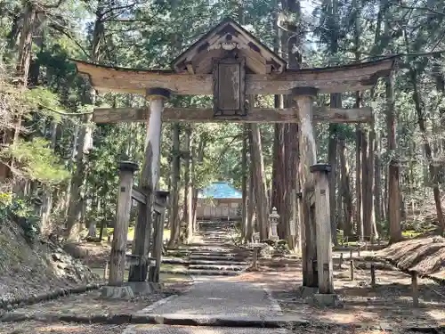 平泉寺白山神社の鳥居