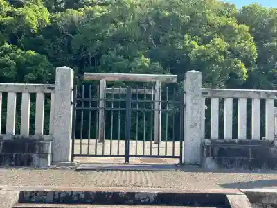 宣化天皇陵（身狹桃花鳥坂上陵）(奈良県)