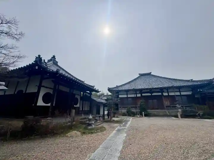 東運寺の{uncategorized: "未分類", other: "その他", undefined: "問題あり", building: "その他建物", grave: "お墓", sacred_gate: "鳥居", guardian: "狛犬", statue: "像", buddha: "仏像", history: "歴史", nature: "自然", garden: "庭園", animal: "動物", pagoda: "塔", temizu: "手水舎", mountain_gate: "山門・神門", sanctuary: "本殿・本堂", subordinate: "末社・摂社", art: "芸術", scenery: "景色", jizo: "地蔵", ema: "絵馬", goshuin: "御朱印", omikuji: "おみくじ", items: "授与品その他", amulet: "お守り", goshuincho: "御朱印帳", eats: "食事", festival: "お祭り", votive_dance: "神楽", shichigosan: "七五三参", wedding: "結婚式", experience: "体験その他", initially: "初詣", around: "周辺", anti_infection: "感染症対策"}