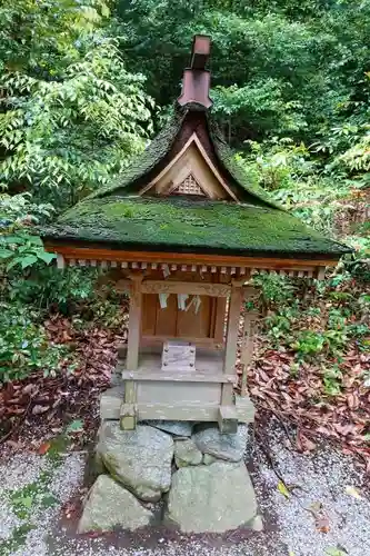 高鴨神社の末社