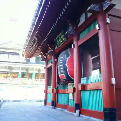 浅草寺の{uncategorized: "未分類", other: "その他", undefined: "問題あり", building: "その他建物", grave: "お墓", sacred_gate: "鳥居", guardian: "狛犬", statue: "像", buddha: "仏像", history: "歴史", nature: "自然", garden: "庭園", animal: "動物", pagoda: "塔", temizu: "手水舎", mountain_gate: "山門・神門", sanctuary: "本殿・本堂", subordinate: "末社・摂社", art: "芸術", scenery: "景色", jizo: "地蔵", ema: "絵馬", goshuin: "御朱印", omikuji: "おみくじ", items: "授与品その他", amulet: "お守り", goshuincho: "御朱印帳", eats: "食事", festival: "お祭り", votive_dance: "神楽", shichigosan: "七五三参", wedding: "結婚式", experience: "体験その他", initially: "初詣", around: "周辺", anti_infection: "感染症対策"}