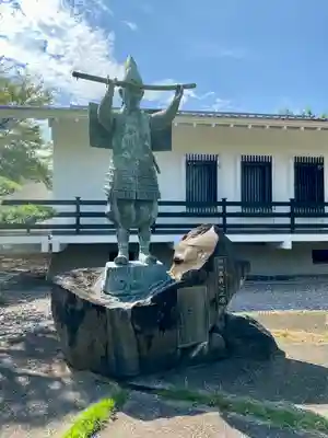 世良田東照宮の像