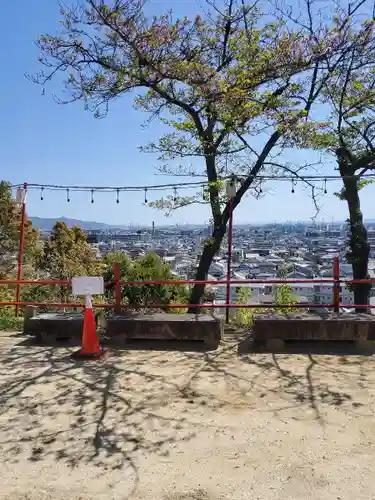 宝塚神社の景色