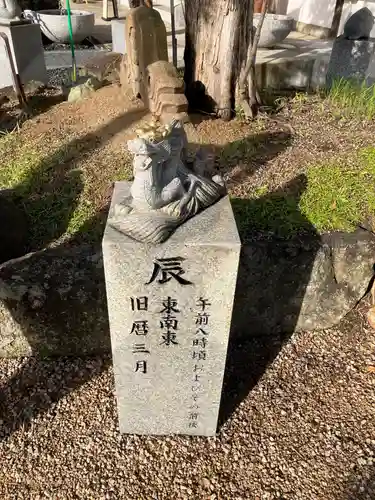 松江宗忠神社の像