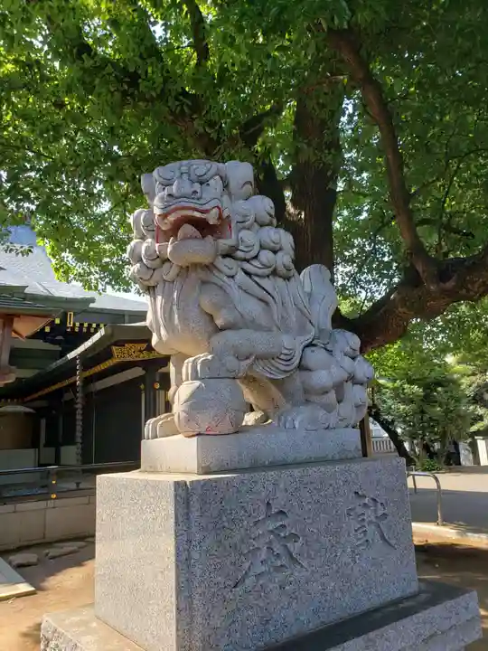 穴八幡宮の狛犬