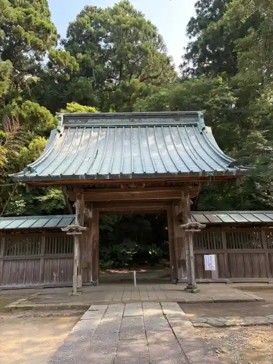 観福寺の{uncategorized: "未分類", other: "その他", undefined: "問題あり", building: "その他建物", grave: "お墓", sacred_gate: "鳥居", guardian: "狛犬", statue: "像", buddha: "仏像", history: "歴史", nature: "自然", garden: "庭園", animal: "動物", pagoda: "塔", temizu: "手水舎", mountain_gate: "山門・神門", sanctuary: "本殿・本堂", subordinate: "末社・摂社", art: "芸術", scenery: "景色", jizo: "地蔵", ema: "絵馬", goshuin: "御朱印", omikuji: "おみくじ", items: "授与品その他", amulet: "お守り", goshuincho: "御朱印帳", eats: "食事", festival: "お祭り", votive_dance: "神楽", shichigosan: "七五三参", wedding: "結婚式", experience: "体験その他", initially: "初詣", around: "周辺", anti_infection: "感染症対策"}