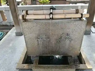 代田八幡神社の{uncategorized: "未分類", other: "その他", undefined: "問題あり", building: "その他建物", grave: "お墓", sacred_gate: "鳥居", guardian: "狛犬", statue: "像", buddha: "仏像", history: "歴史", nature: "自然", garden: "庭園", animal: "動物", pagoda: "塔", temizu: "手水舎", mountain_gate: "山門・神門", sanctuary: "本殿・本堂", subordinate: "末社・摂社", art: "芸術", scenery: "景色", jizo: "地蔵", ema: "絵馬", goshuin: "御朱印", omikuji: "おみくじ", items: "授与品その他", amulet: "お守り", goshuincho: "御朱印帳", eats: "食事", festival: "お祭り", votive_dance: "神楽", shichigosan: "七五三参", wedding: "結婚式", experience: "体験その他", initially: "初詣", around: "周辺", anti_infection: "感染症対策"}