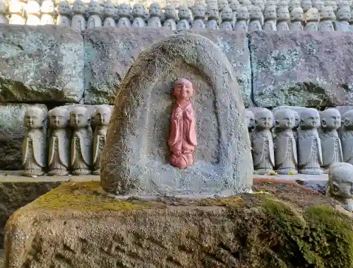 長谷寺の{uncategorized: "未分類", other: "その他", undefined: "問題あり", building: "その他建物", grave: "お墓", sacred_gate: "鳥居", guardian: "狛犬", statue: "像", buddha: "仏像", history: "歴史", nature: "自然", garden: "庭園", animal: "動物", pagoda: "塔", temizu: "手水舎", mountain_gate: "山門・神門", sanctuary: "本殿・本堂", subordinate: "末社・摂社", art: "芸術", scenery: "景色", jizo: "地蔵", ema: "絵馬", goshuin: "御朱印", omikuji: "おみくじ", items: "授与品その他", amulet: "お守り", goshuincho: "御朱印帳", eats: "食事", festival: "お祭り", votive_dance: "神楽", shichigosan: "七五三参", wedding: "結婚式", experience: "体験その他", initially: "初詣", around: "周辺", anti_infection: "感染症対策"}