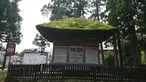 魚沼神社の建物その他