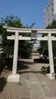 被官稲荷神社の鳥居