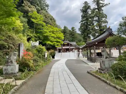 高麗神社の{uncategorized: "未分類", other: "その他", undefined: "問題あり", building: "その他建物", grave: "お墓", sacred_gate: "鳥居", guardian: "狛犬", statue: "像", buddha: "仏像", history: "歴史", nature: "自然", garden: "庭園", animal: "動物", pagoda: "塔", temizu: "手水舎", mountain_gate: "山門・神門", sanctuary: "本殿・本堂", subordinate: "末社・摂社", art: "芸術", scenery: "景色", jizo: "地蔵", ema: "絵馬", goshuin: "御朱印", omikuji: "おみくじ", items: "授与品その他", amulet: "お守り", goshuincho: "御朱印帳", eats: "食事", festival: "お祭り", votive_dance: "神楽", shichigosan: "七五三参", wedding: "結婚式", experience: "体験その他", initially: "初詣", around: "周辺", anti_infection: "感染症対策"}