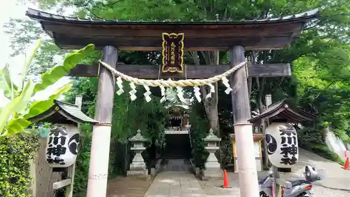 南沢氷川神社の鳥居