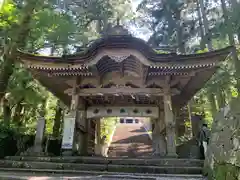 大神山神社奥宮の山門