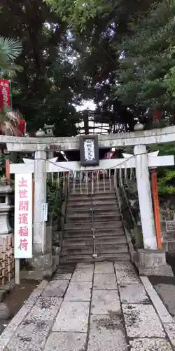 成田山新勝寺の鳥居