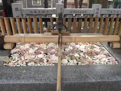 高円寺氷川神社の手水舎