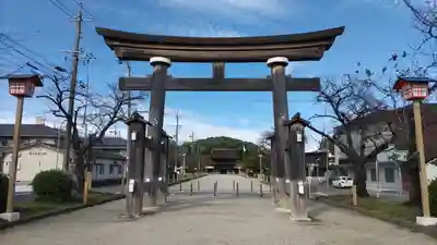 尾張大國霊神社(国府宮)の鳥居
