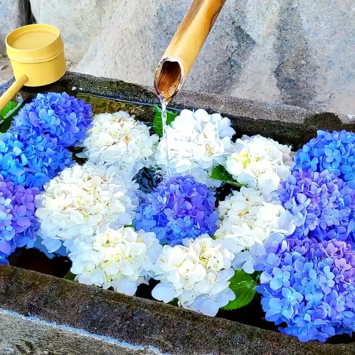 差出磯大嶽山神社 仕事と健康と厄よけの神さま(山梨県)