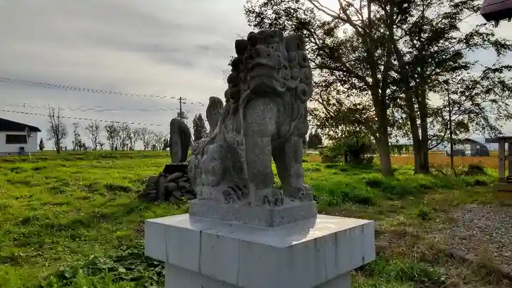 新千代神社の狛犬