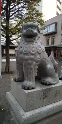 北海道神宮頓宮の狛犬