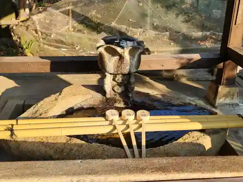 諏訪神社・諏訪山稲荷神社の手水舎