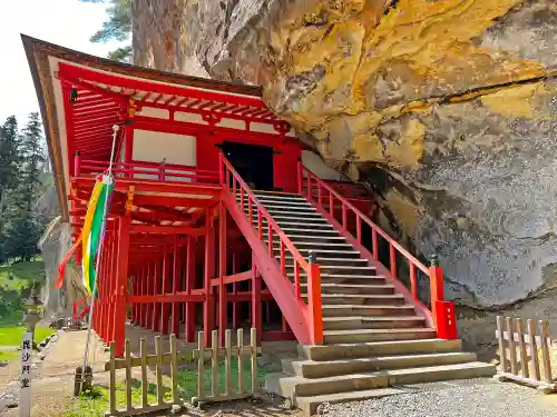 達谷西光寺の建物その他