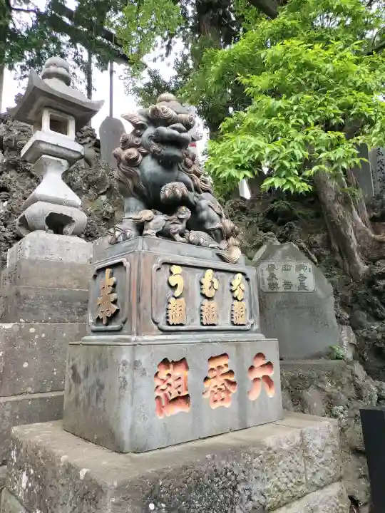 成田山新勝寺の{uncategorized: "未分類", other: "その他", undefined: "問題あり", building: "その他建物", grave: "お墓", sacred_gate: "鳥居", guardian: "狛犬", statue: "像", buddha: "仏像", history: "歴史", nature: "自然", garden: "庭園", animal: "動物", pagoda: "塔", temizu: "手水舎", mountain_gate: "山門・神門", sanctuary: "本殿・本堂", subordinate: "末社・摂社", art: "芸術", scenery: "景色", jizo: "地蔵", ema: "絵馬", goshuin: "御朱印", omikuji: "おみくじ", items: "授与品その他", amulet: "お守り", goshuincho: "御朱印帳", eats: "食事", festival: "お祭り", votive_dance: "神楽", shichigosan: "七五三参", wedding: "結婚式", experience: "体験その他", initially: "初詣", around: "周辺", anti_infection: "感染症対策"}