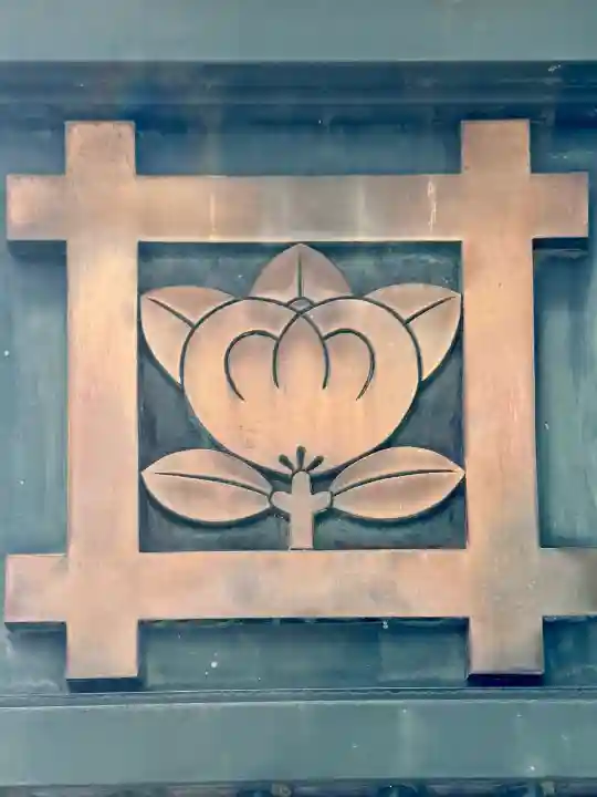 本教寺の{uncategorized: "未分類", other: "その他", undefined: "問題あり", building: "その他建物", grave: "お墓", sacred_gate: "鳥居", guardian: "狛犬", statue: "像", buddha: "仏像", history: "歴史", nature: "自然", garden: "庭園", animal: "動物", pagoda: "塔", temizu: "手水舎", mountain_gate: "山門・神門", sanctuary: "本殿・本堂", subordinate: "末社・摂社", art: "芸術", scenery: "景色", jizo: "地蔵", ema: "絵馬", goshuin: "御朱印", omikuji: "おみくじ", items: "授与品その他", amulet: "お守り", goshuincho: "御朱印帳", eats: "食事", festival: "お祭り", votive_dance: "神楽", shichigosan: "七五三参", wedding: "結婚式", experience: "体験その他", initially: "初詣", around: "周辺", anti_infection: "感染症対策"}