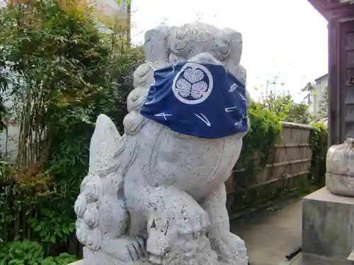 八日市場東照宮の狛犬