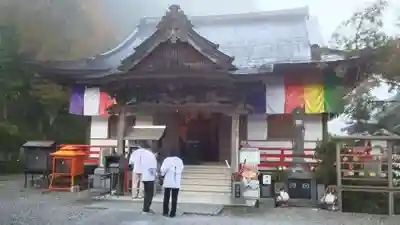 岩本寺の本殿・本堂