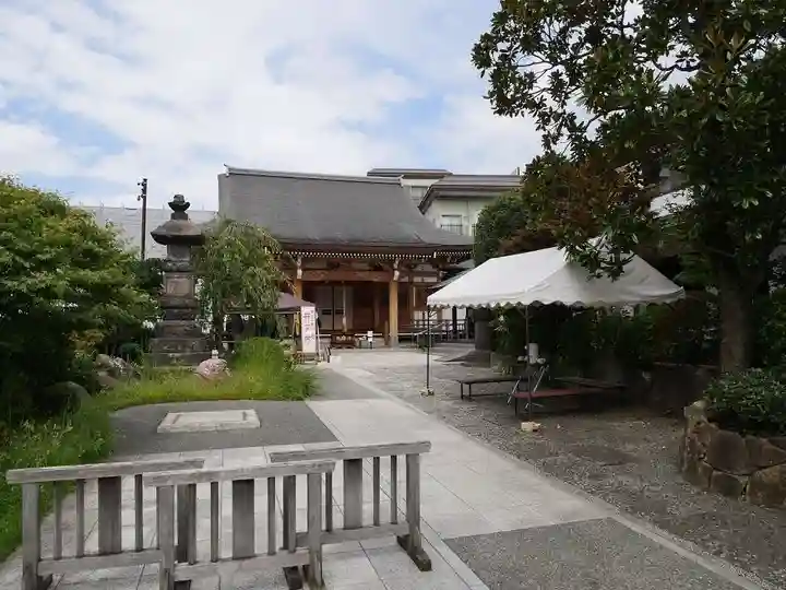 東覺寺の本殿・本堂