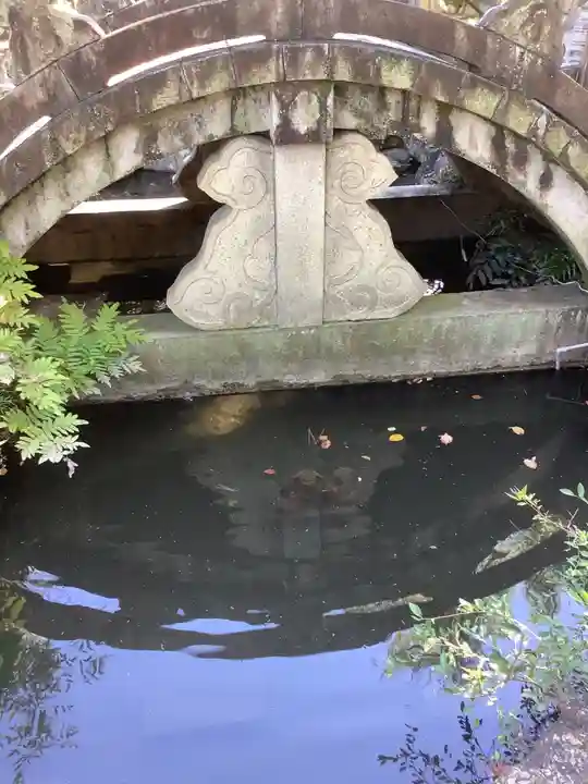 若宮神明社の庭園