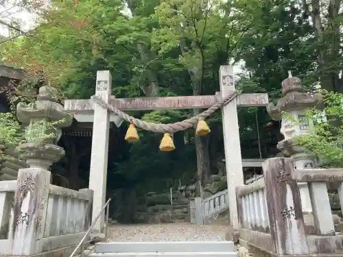 諏訪大社下社秋宮(長野県)