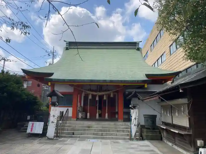 氷川鍬神社の本殿