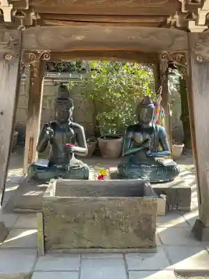 題経寺（柴又帝釈天）の{uncategorized: "未分類", other: "その他", undefined: "問題あり", building: "その他建物", grave: "お墓", sacred_gate: "鳥居", guardian: "狛犬", statue: "像", buddha: "仏像", history: "歴史", nature: "自然", garden: "庭園", animal: "動物", pagoda: "塔", temizu: "手水舎", mountain_gate: "山門・神門", sanctuary: "本殿・本堂", subordinate: "末社・摂社", art: "芸術", scenery: "景色", jizo: "地蔵", ema: "絵馬", goshuin: "御朱印", omikuji: "おみくじ", items: "授与品その他", amulet: "お守り", goshuincho: "御朱印帳", eats: "食事", festival: "お祭り", votive_dance: "神楽", shichigosan: "七五三参", wedding: "結婚式", experience: "体験その他", initially: "初詣", around: "周辺", anti_infection: "感染症対策"}