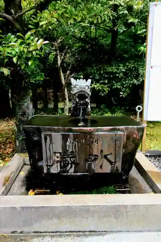 京都乃木神社の手水舎