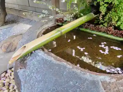 元三島神社の手水舎
