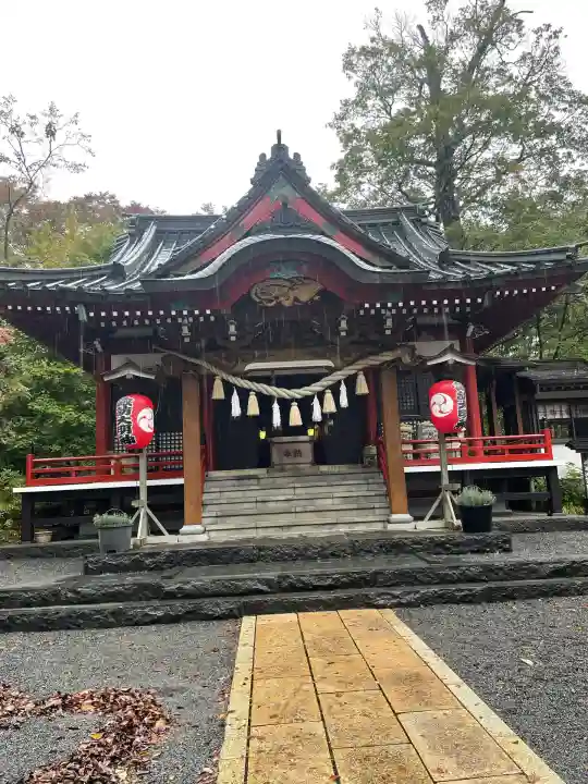 山中諏訪神社(山梨県)
