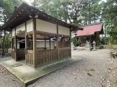 大寳神社の{uncategorized: "未分類", other: "その他", undefined: "問題あり", building: "その他建物", grave: "お墓", sacred_gate: "鳥居", guardian: "狛犬", statue: "像", buddha: "仏像", history: "歴史", nature: "自然", garden: "庭園", animal: "動物", pagoda: "塔", temizu: "手水舎", mountain_gate: "山門・神門", sanctuary: "本殿・本堂", subordinate: "末社・摂社", art: "芸術", scenery: "景色", jizo: "地蔵", ema: "絵馬", goshuin: "御朱印", omikuji: "おみくじ", items: "授与品その他", amulet: "お守り", goshuincho: "御朱印帳", eats: "食事", festival: "お祭り", votive_dance: "神楽", shichigosan: "七五三参", wedding: "結婚式", experience: "体験その他", initially: "初詣", around: "周辺", anti_infection: "感染症対策"}