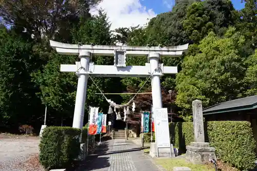 滑川神社 - 仕事と子どもの守り神の鳥居