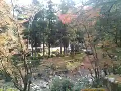 身延山 祖廟拝殿の自然